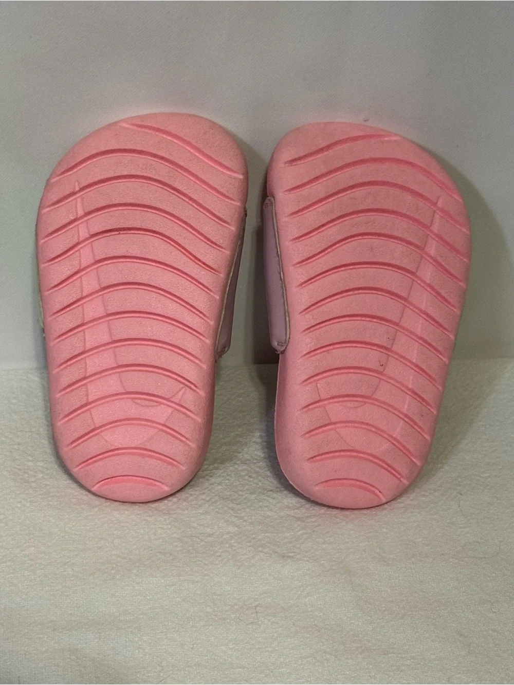 Nike Kawa SE Baby Girl’s 4C Pink & Gray Slingback Slide Sandal